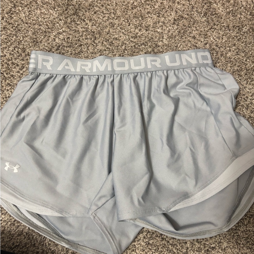 Under Armour Women's Light Gray Athletic Shorts